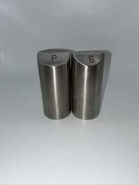 Don Salt And Pepper Shakers Stainless Steal